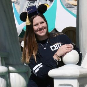 Meet your Posher, Taylor